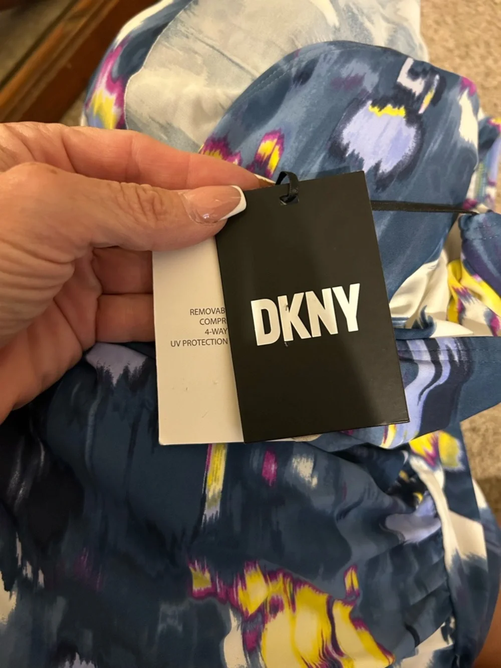 NWT DKNY Donna Karen Ruffled V-Neck One-Piece Swimsuit in Navy Multi Sz 6 - Picture 5 of 5